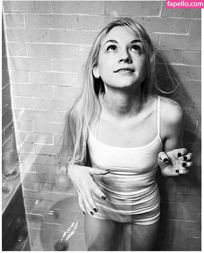 Emily Kinney leaked nude photo #0006 (Emily Kinney / emmykinney)