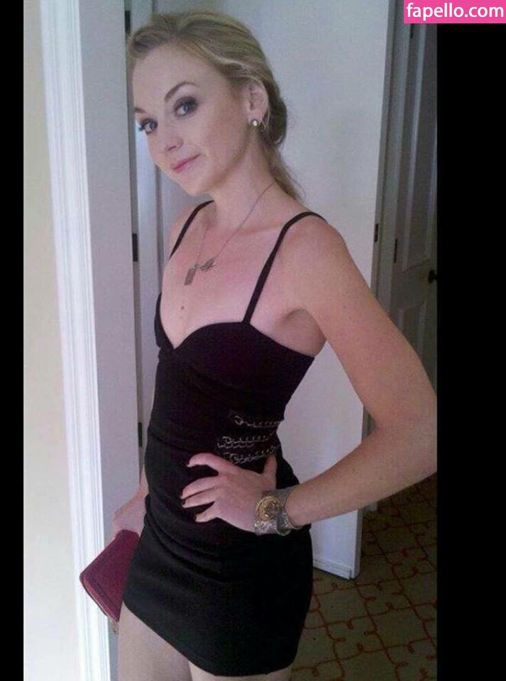 Emily Kinney leaked nude photo #0028 (Emily Kinney / emmykinney)