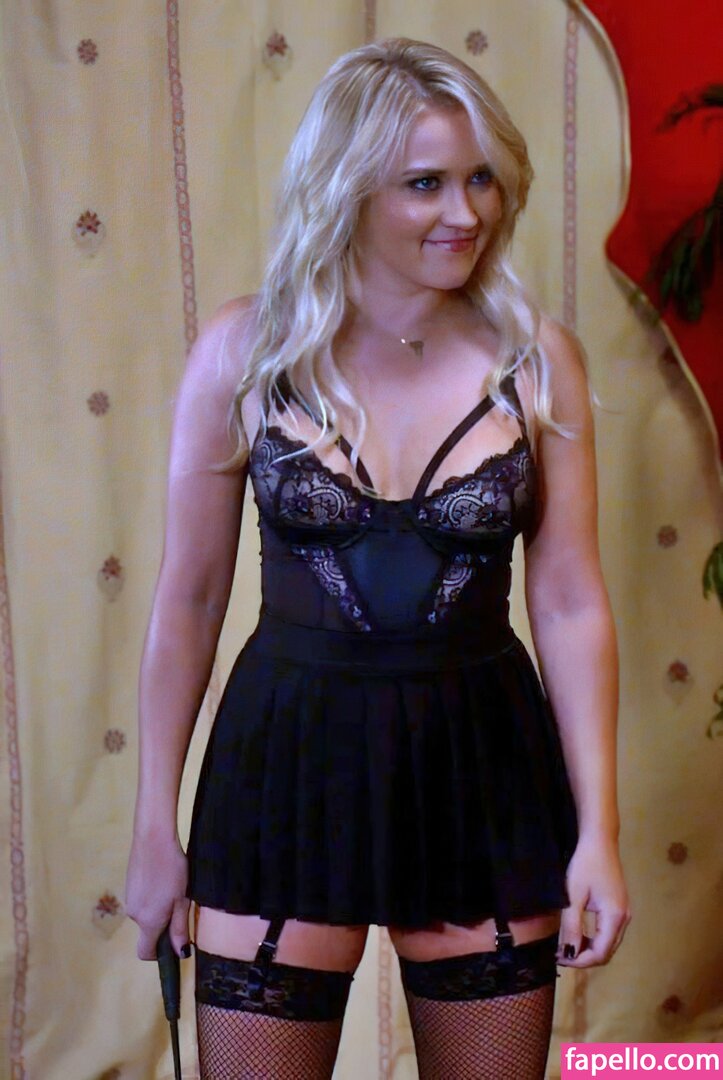 Emily Osment leaked nude photo #0118 (Emily Osment / emilyosment / laurenx687)