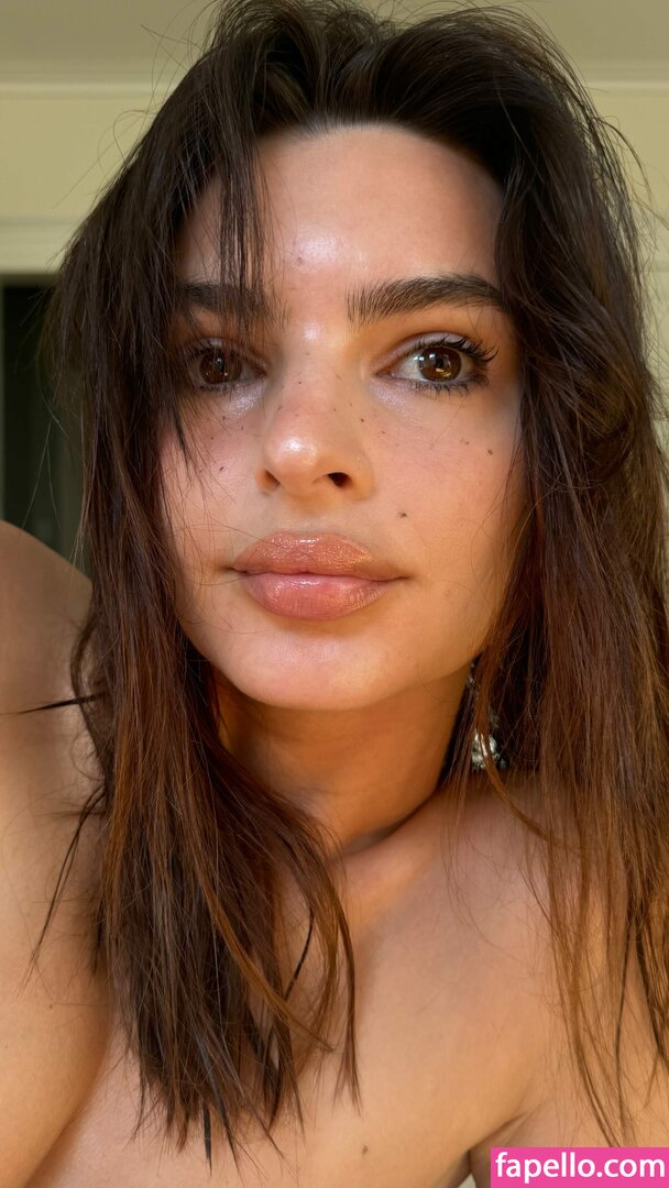 Emily Ratajkowski erome Latest Exclusive Leaked Photos