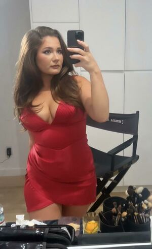 Emma Kenney nude #0138