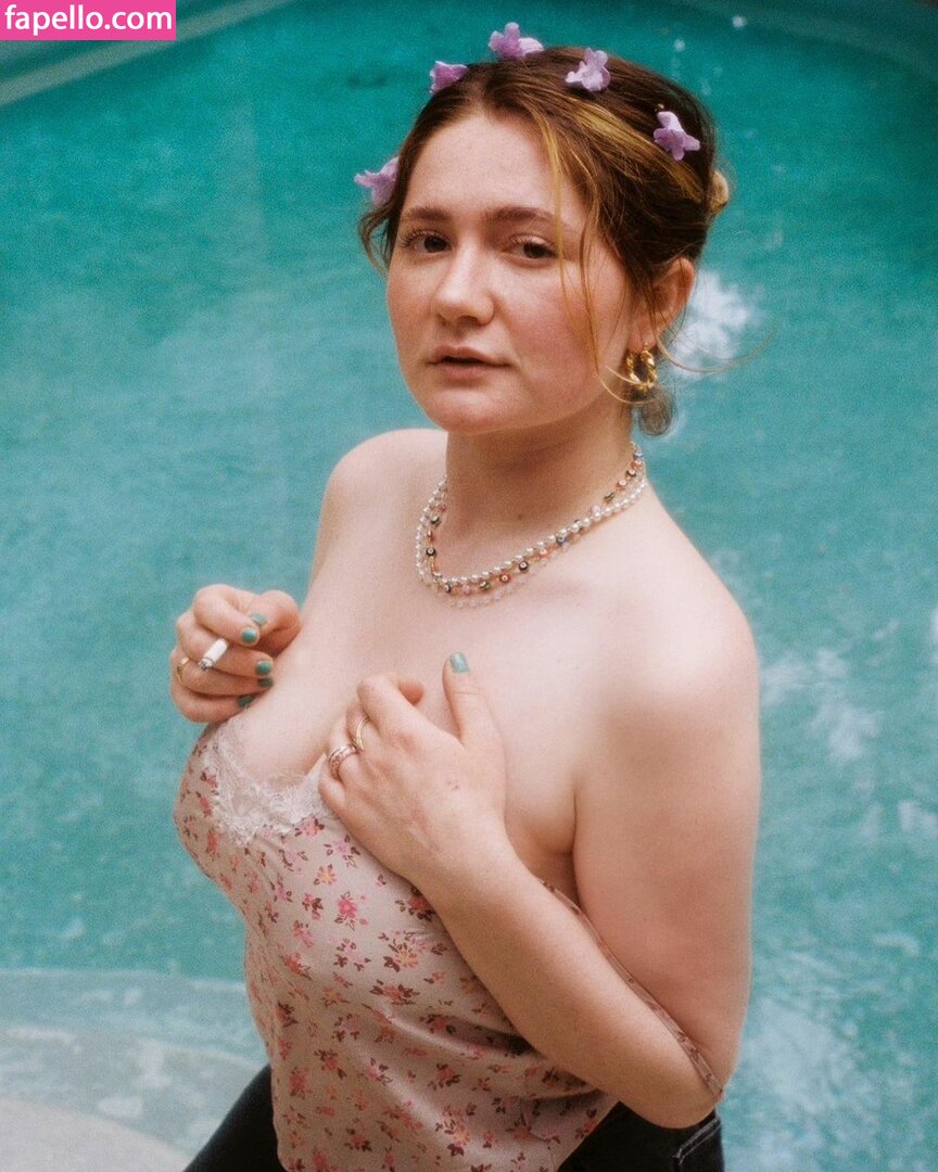 Emma Kenney leaked nude photo #0198 (Emma Kenney / amirrazm / emmakenney / ems4638)