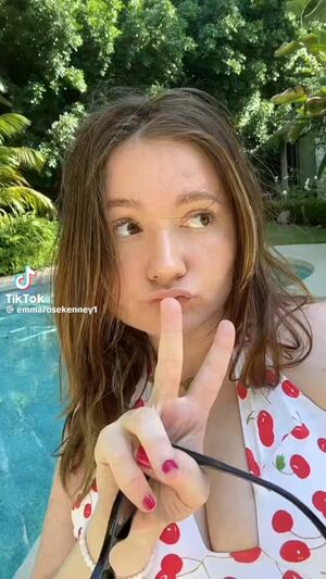 Emma Kenney nude #0270