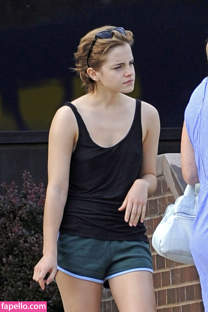 Emma Watson leaked nude photo #0282 (Emma Watson / EmmaWatson / elizarosewatson)