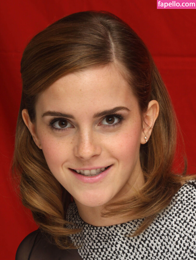 Emma Watson leaked nude photo #0453 (Emma Watson / EmmaWatson / elizarosewatson)