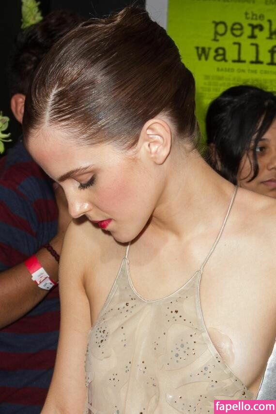 Emma Watson leaked nude photo #0825 (Emma Watson / EmmaWatson / elizarosewatson)