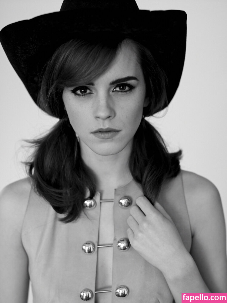 Emma Watson leaked nude photo #0946 (Emma Watson / EmmaWatson / elizarosewatson)