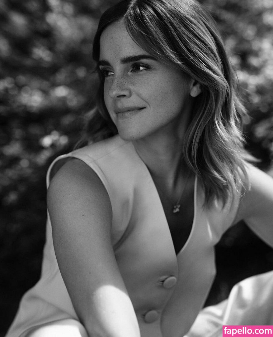 Emma Watson leaked nude photo #1006 (Emma Watson / EmmaWatson / elizarosewatson)