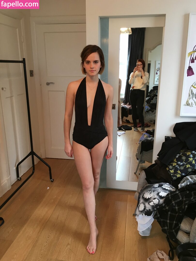 Emma Watson leaked nude photo #1173 (Emma Watson / EmmaWatson / elizarosewatson)