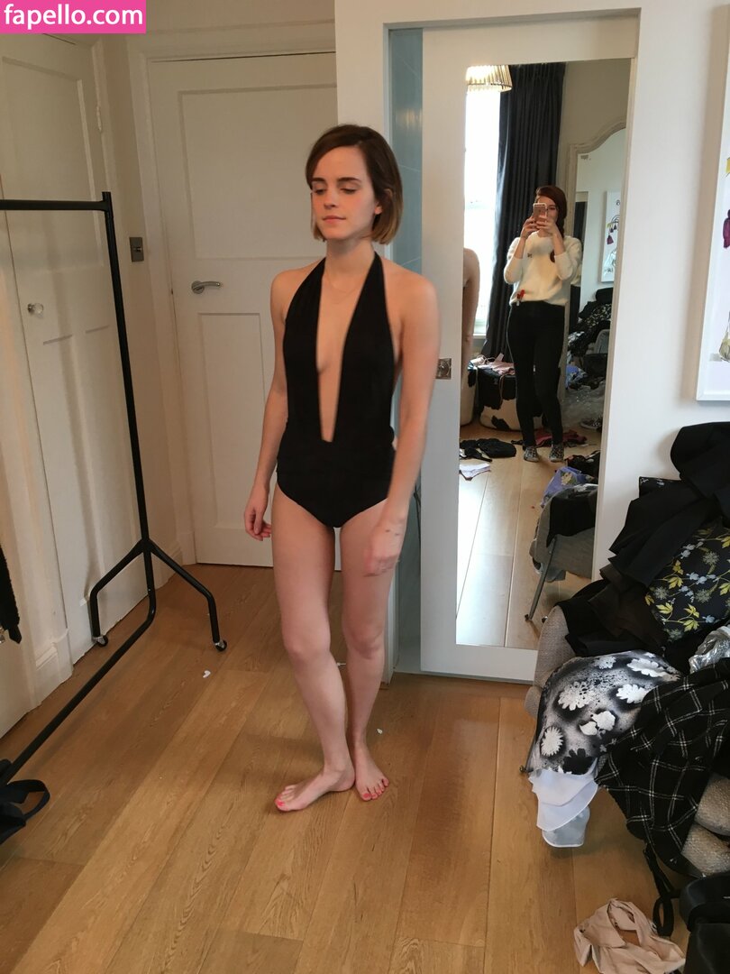 Emma Watson leaked nude photo #1174 (Emma Watson / EmmaWatson / elizarosewatson)