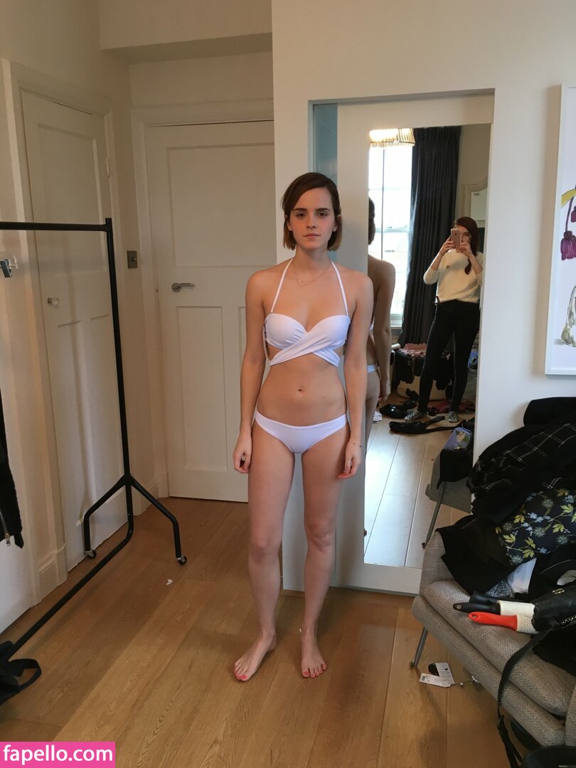 Emma Watson leaked nude photo #1176 (Emma Watson / EmmaWatson / elizarosewatson)