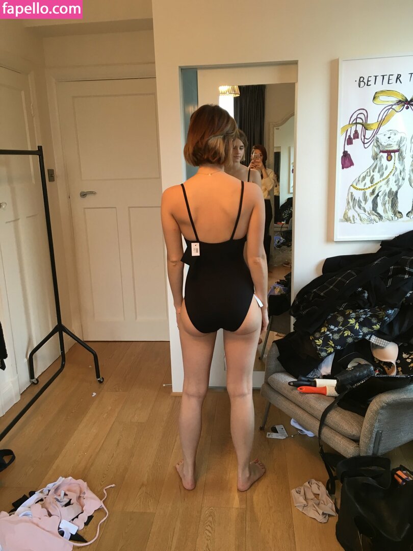 Emma Watson leaked nude photo #1196 (Emma Watson / EmmaWatson / elizarosewatson)