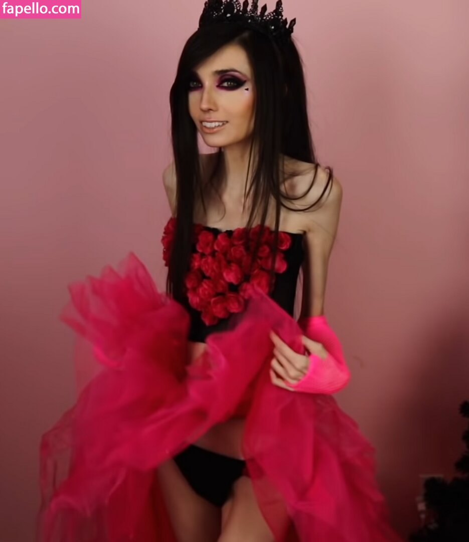 Eugenia Cooney leaked nude photo #0002 (Eugenia Cooney / eugenia_cooney / eugeniacooney)