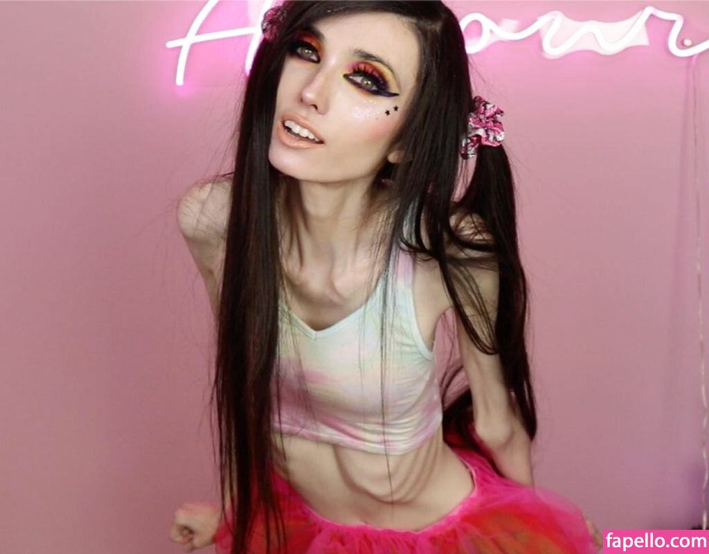 Eugenia Cooney leaked nude photo #0037 (Eugenia Cooney / eugenia_cooney / eugeniacooney)