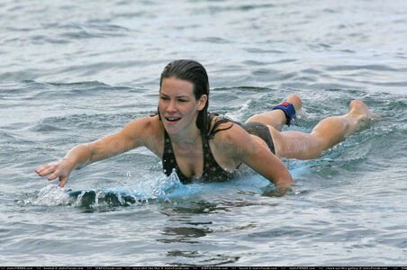 Evangeline Lilly nude #0177