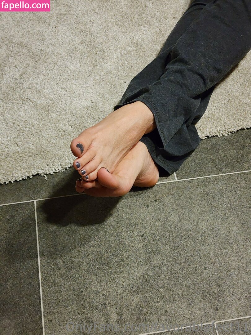 favorablefeet11 leaked nude photo #0022 (favorablefeet11 / reel)