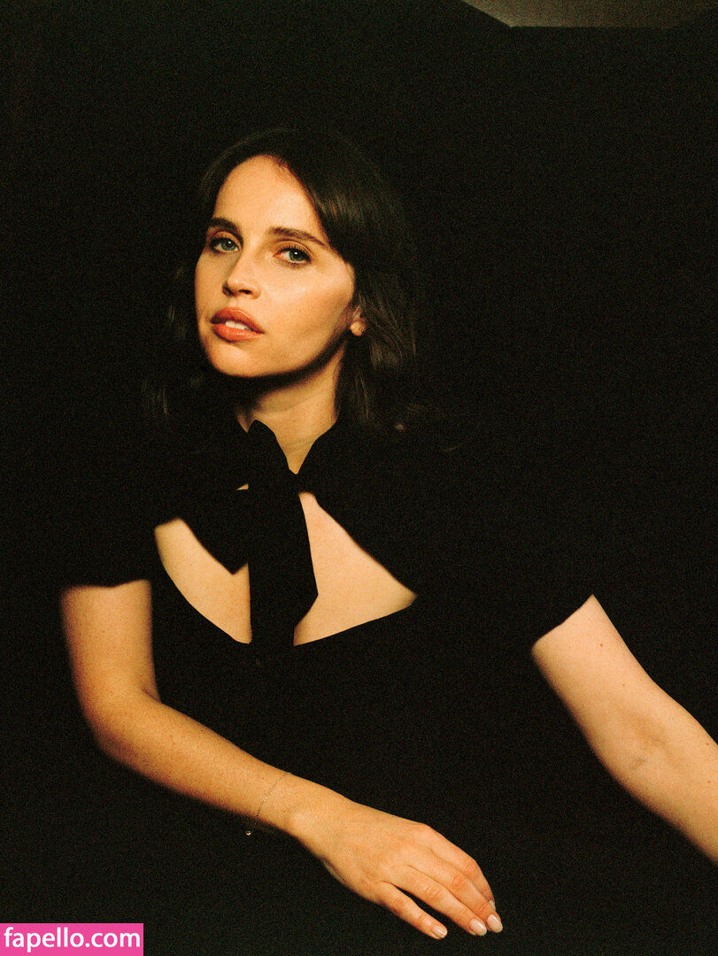 Felicity Jones erome Latest Exclusive Leaked Photos