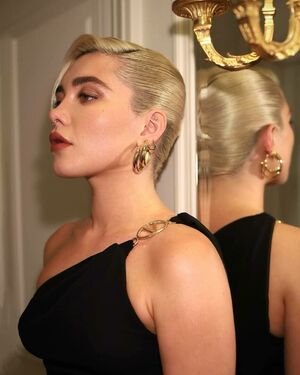 Florence Pugh nude #0990