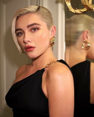 Florence Pugh nude #0991