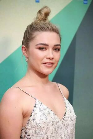 Florence Pugh nude #1040