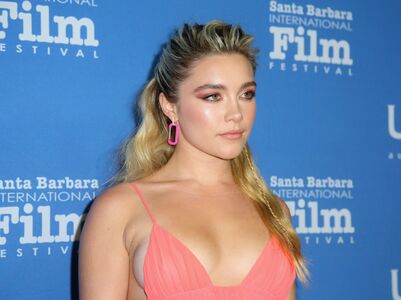 Florence Pugh nude #1051