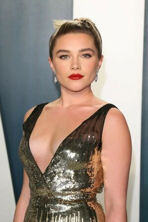 Florence Pugh nude #1055