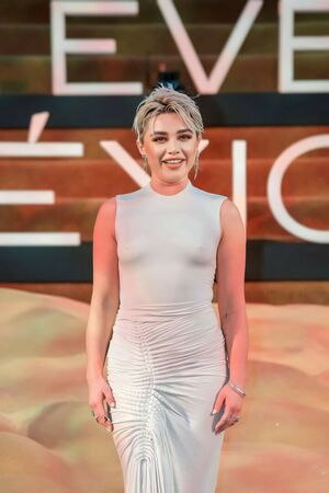 Florence Pugh nude #1069