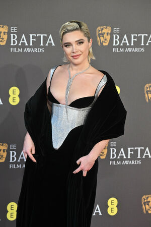 Florence Pugh nude #1118