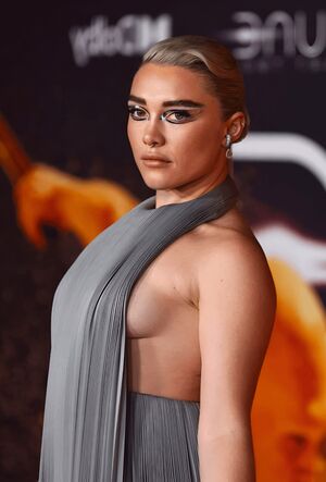 Florence Pugh nude #1136