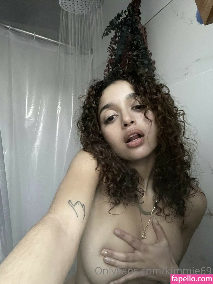 Kimmie69  frenchkissthepvssy Nude Leaked OnlyFans Photo #2 - Fapello