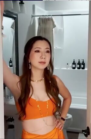 Fuslie nude #0228