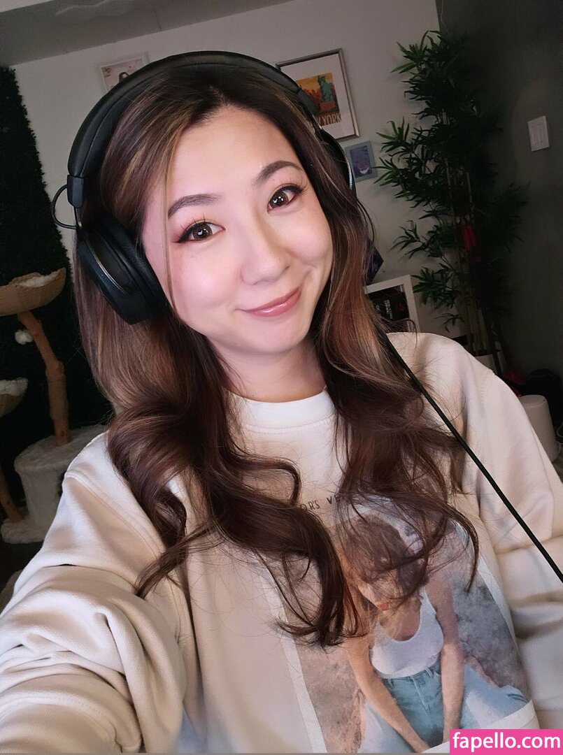 Fuslie leaked nude photo #0509 (Fuslie / Leslie)