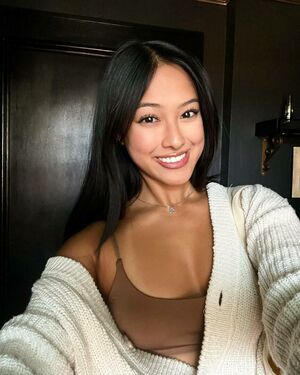 Gabby.hua nude #0188