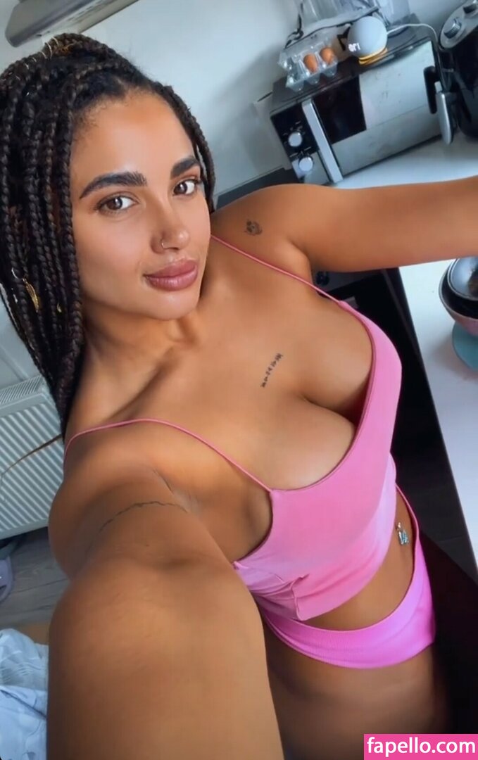 Gabi Melo leaked nude photo #0021 (Gabi Melo / LuanaI7 (Gabimelo014 / luanai7 / return_manuborg)