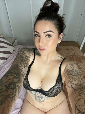 Gemma Wizzar Gemmitawz Wizzargemma Nude Leaks Onlyfans Fapello