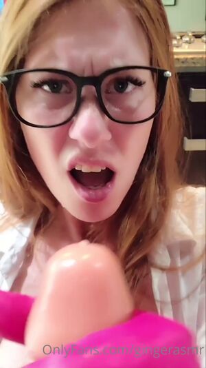 Ginger ASMR nude #0652