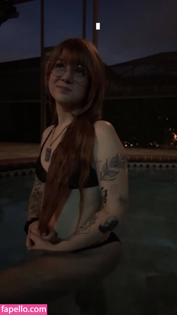 Gingiehippie leaked nude photo #0021 (Gingiehippie / genevievethepoet / mjwrighttt)