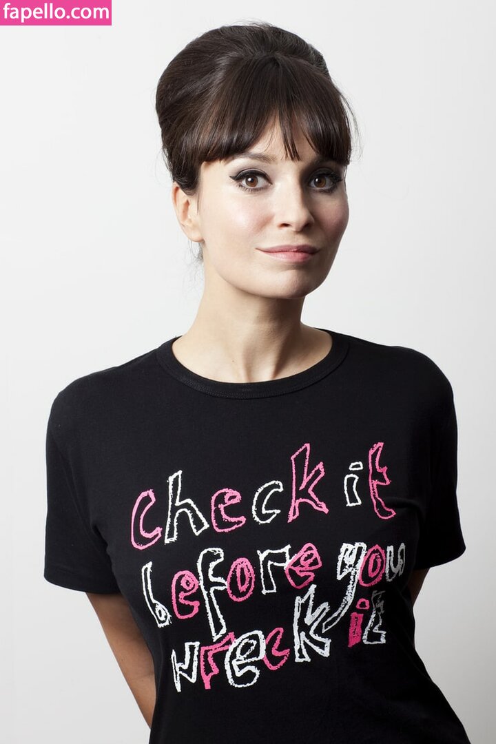 Gizzi Erskine leaked nude photo #0035 (Gizzi Erskine / gizzierskine)