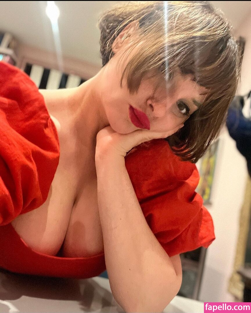 Gizzi Erskine leaked nude photo #0069 (Gizzi Erskine / gizzierskine)