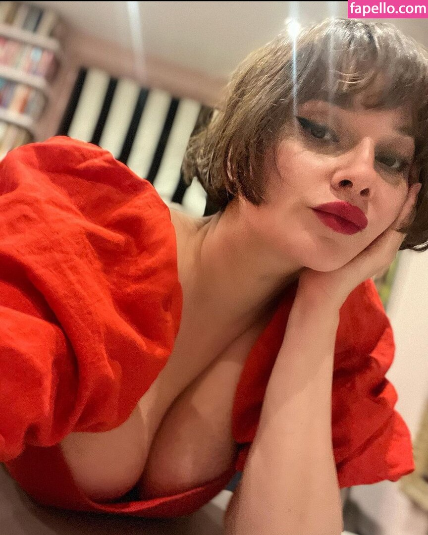 Gizzi Erskine leaked nude photo #0070 (Gizzi Erskine / gizzierskine)