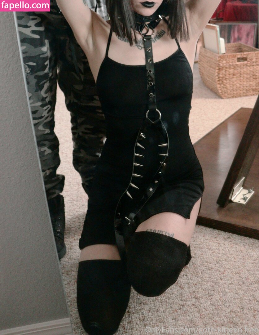 goth-kitteen.free / gothicgirl120 Nude Leaked OnlyFans Photo #29 - Fapello