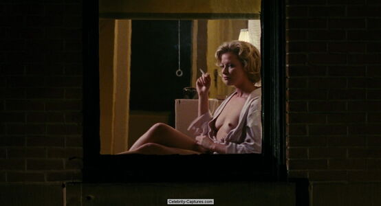 Gretchen Mol nude #0072