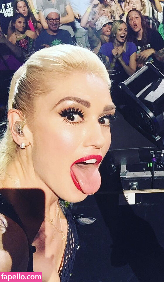 https://fapello.com/content/g/w/gwen-stefani/1000/gwen-stefani_0048.jpg