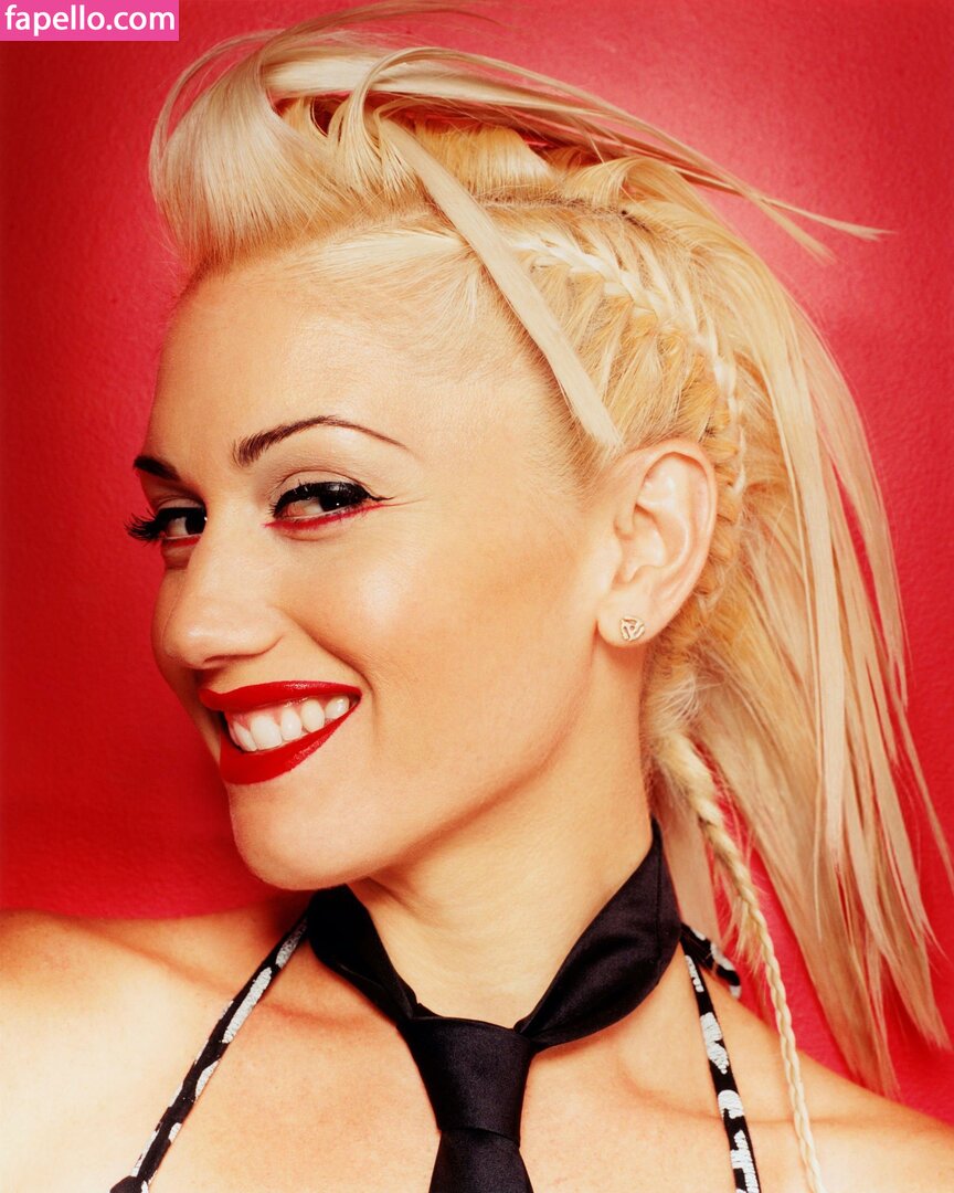 https://fapello.com/content/g/w/gwen-stefani/1000/gwen-stefani_0091.jpg