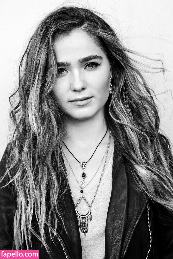 Haley Lu Richardson leaked nude photo #0042 (Haley Lu Richardson / haleyluhoo)