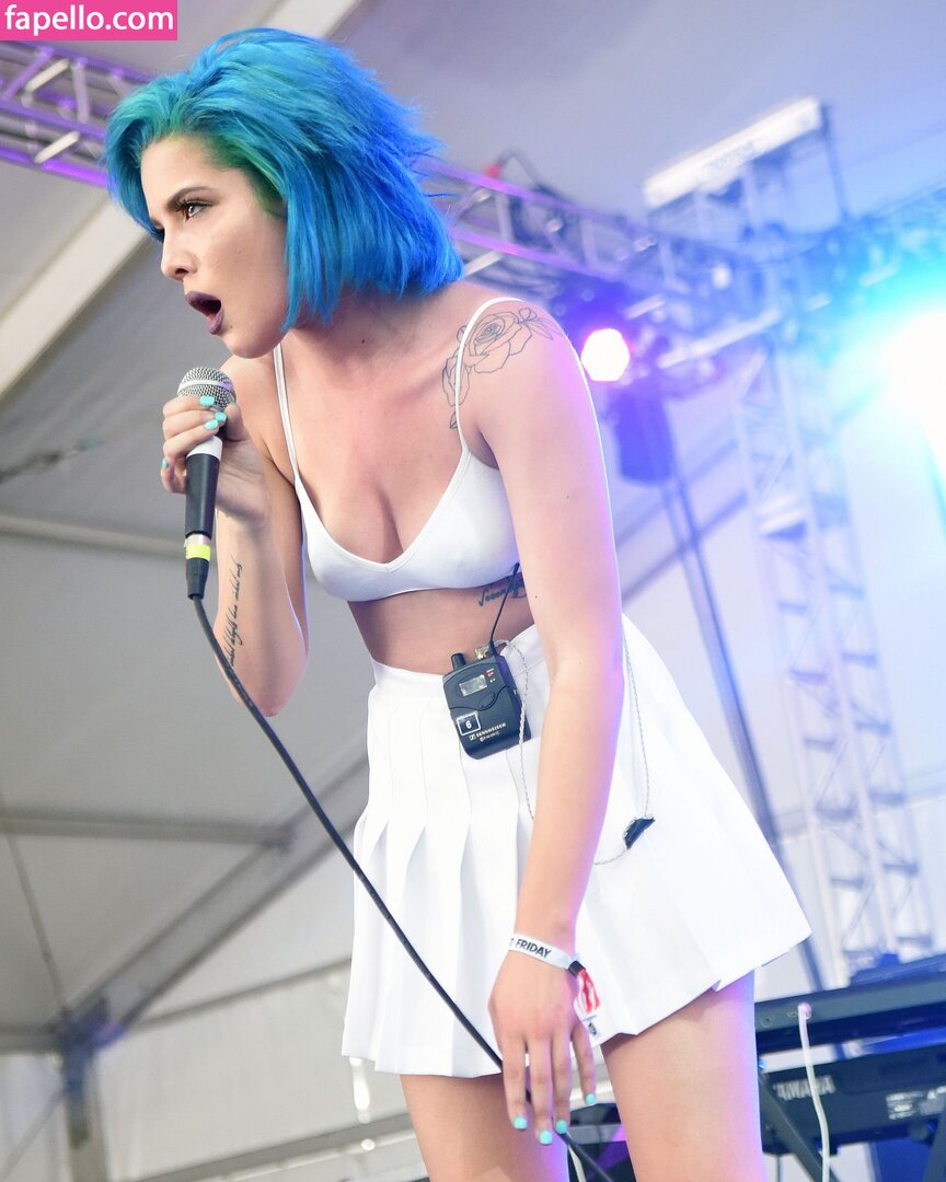 Halsey leaked nude photo #0422 (Halsey / iamhalsey / yammagotchi92)