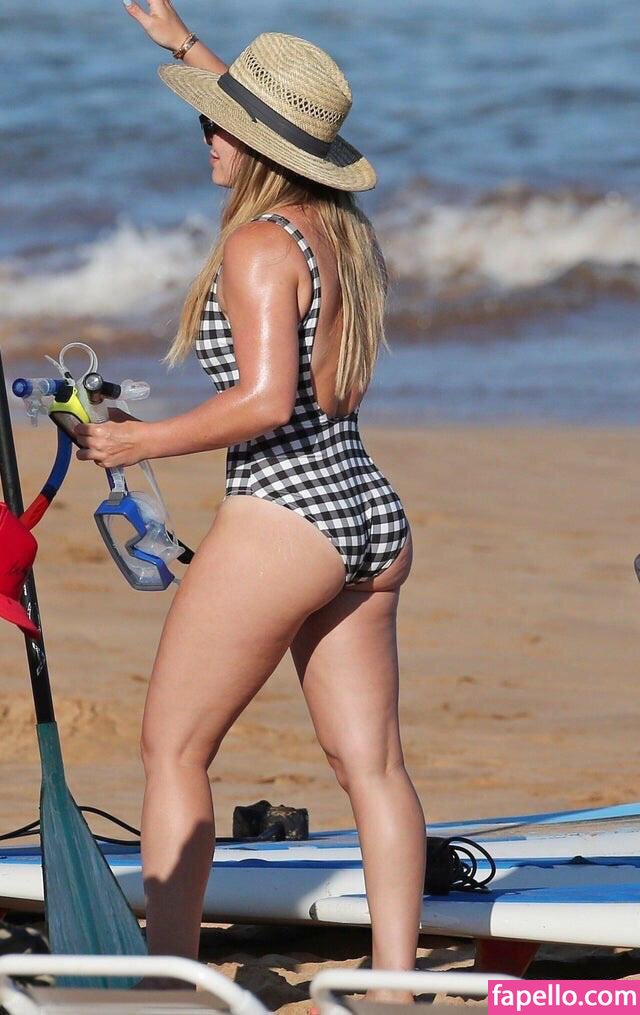 Hilary Duff leaked nude photo #0016 (Hilary Duff / hilaryduff / kylanharv)