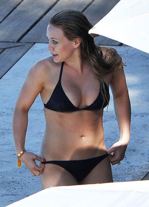 Hilary Duff nude #0024