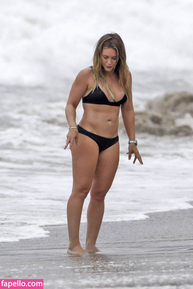 Hilary Duff leaked nude photo #0040 (Hilary Duff / hilaryduff / kylanharv)