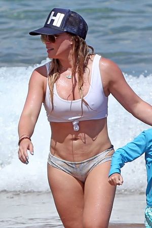 Hilary Duff nude #0223